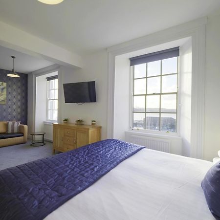 The Lord Nelson Hotel Milford Haven Extérieur photo