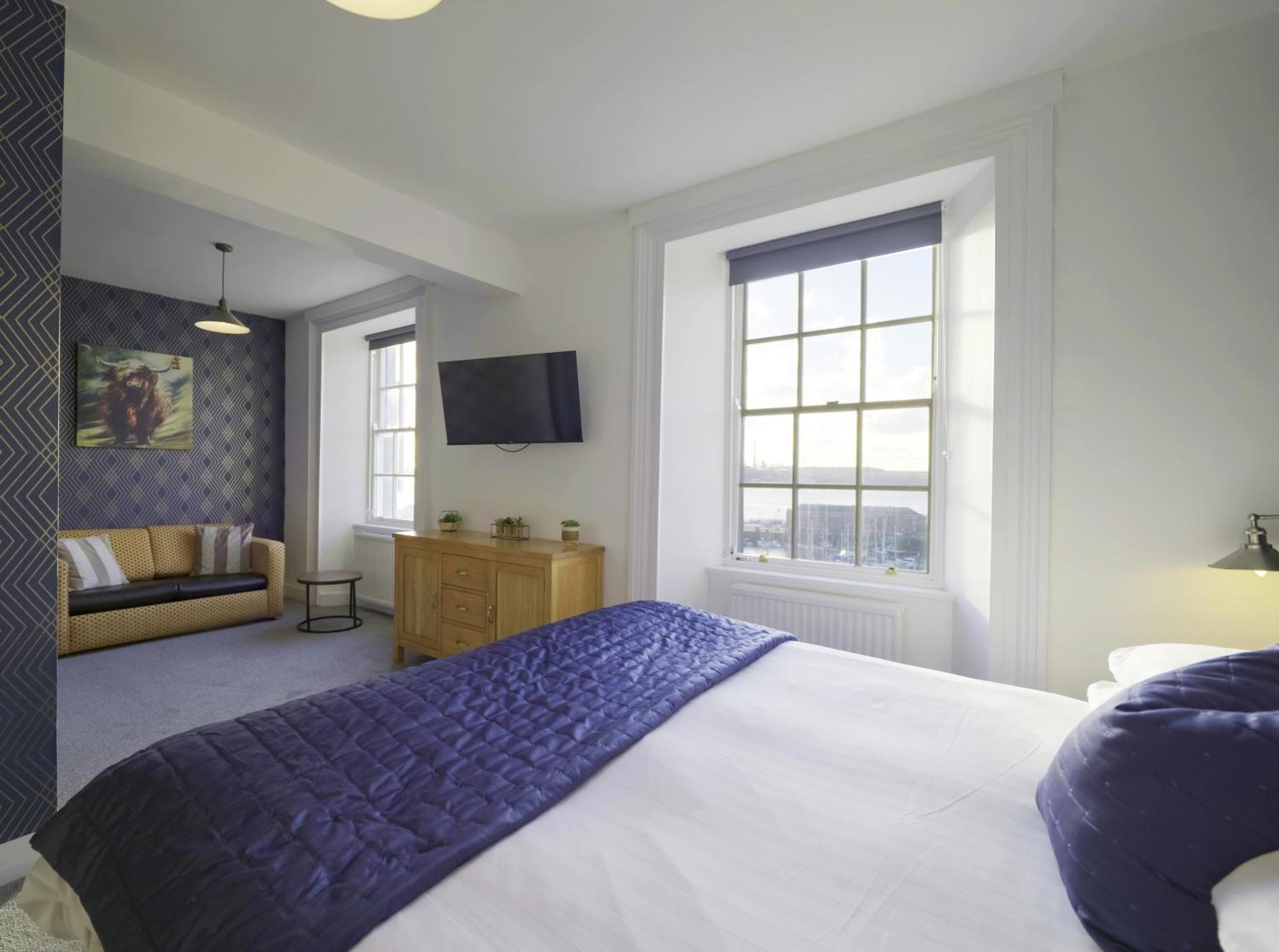 The Lord Nelson Hotel Milford Haven Extérieur photo